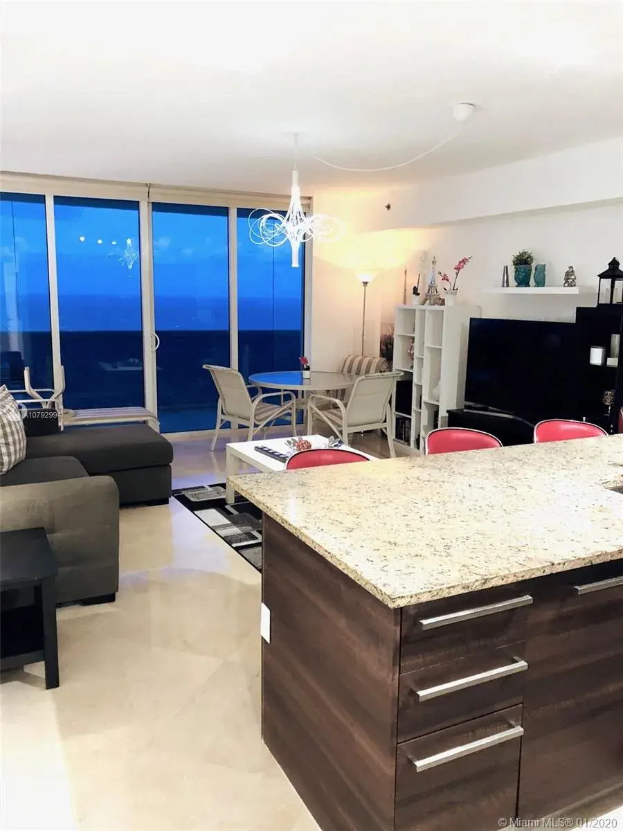 1830 S Ocean Dr # 4812, Hallandale Beach FL 33009