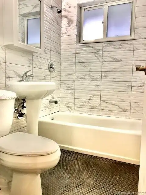 105 S Shore Dr # 2, Miami Beach FL 33141 photo 5