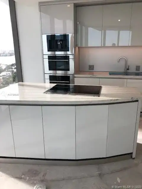18975 Collins Ave # 1604, Sunny Isles Beach FL 33160 photo 3