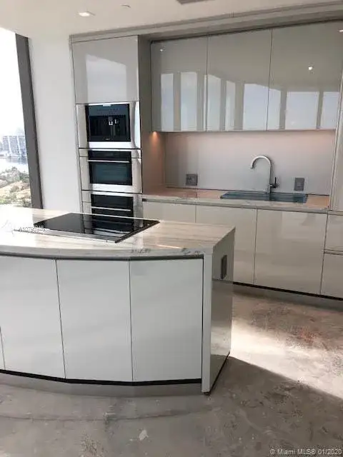 18975 Collins Ave # 1604, Sunny Isles Beach FL 33160 photo 4
