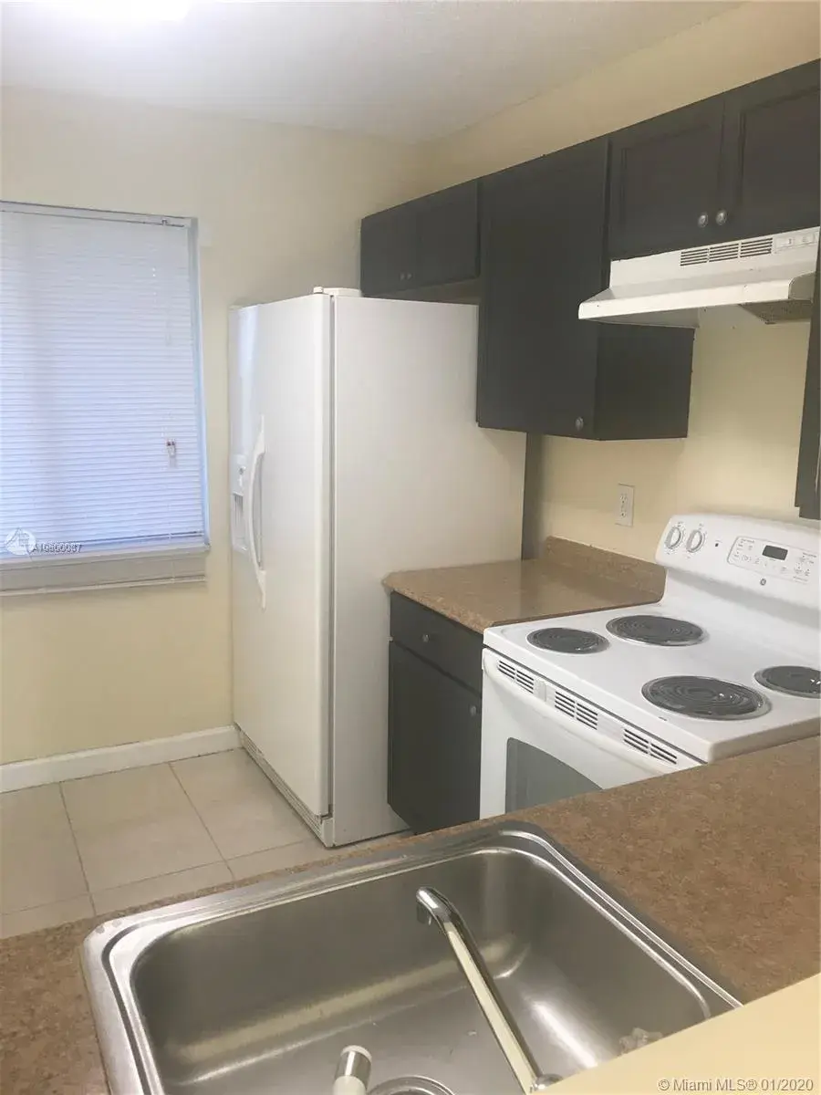 8740 N Sherman Cir # 308, Miramar FL 33025