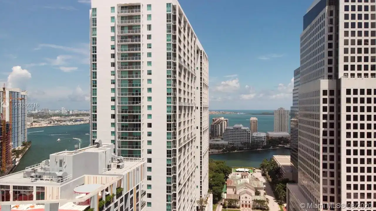 55 SE 6th St # 3701, Miami FL 33131 photo 2