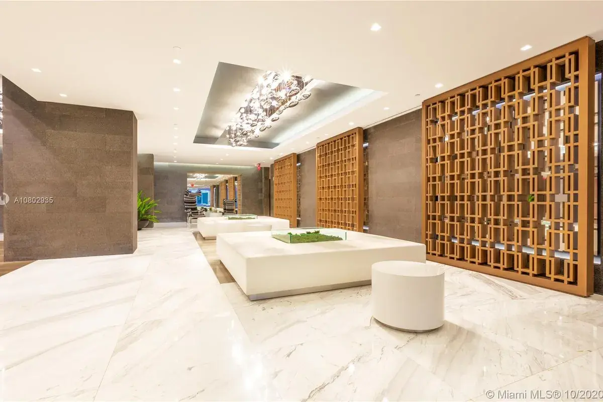 400 Sunny Isles Blvd # 102, Sunny Isles Beach FL 33160