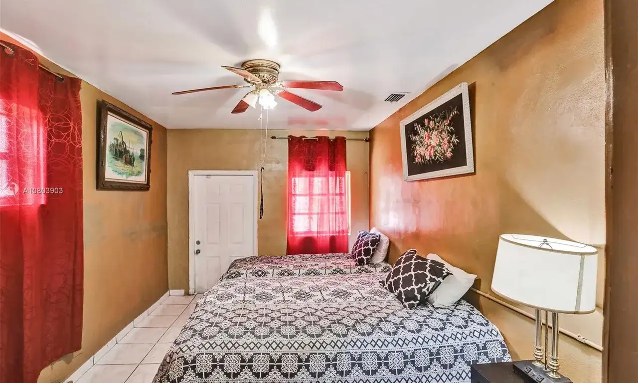 1180 NE 161st Ter, North Miami Beach FL 33162 photo 5