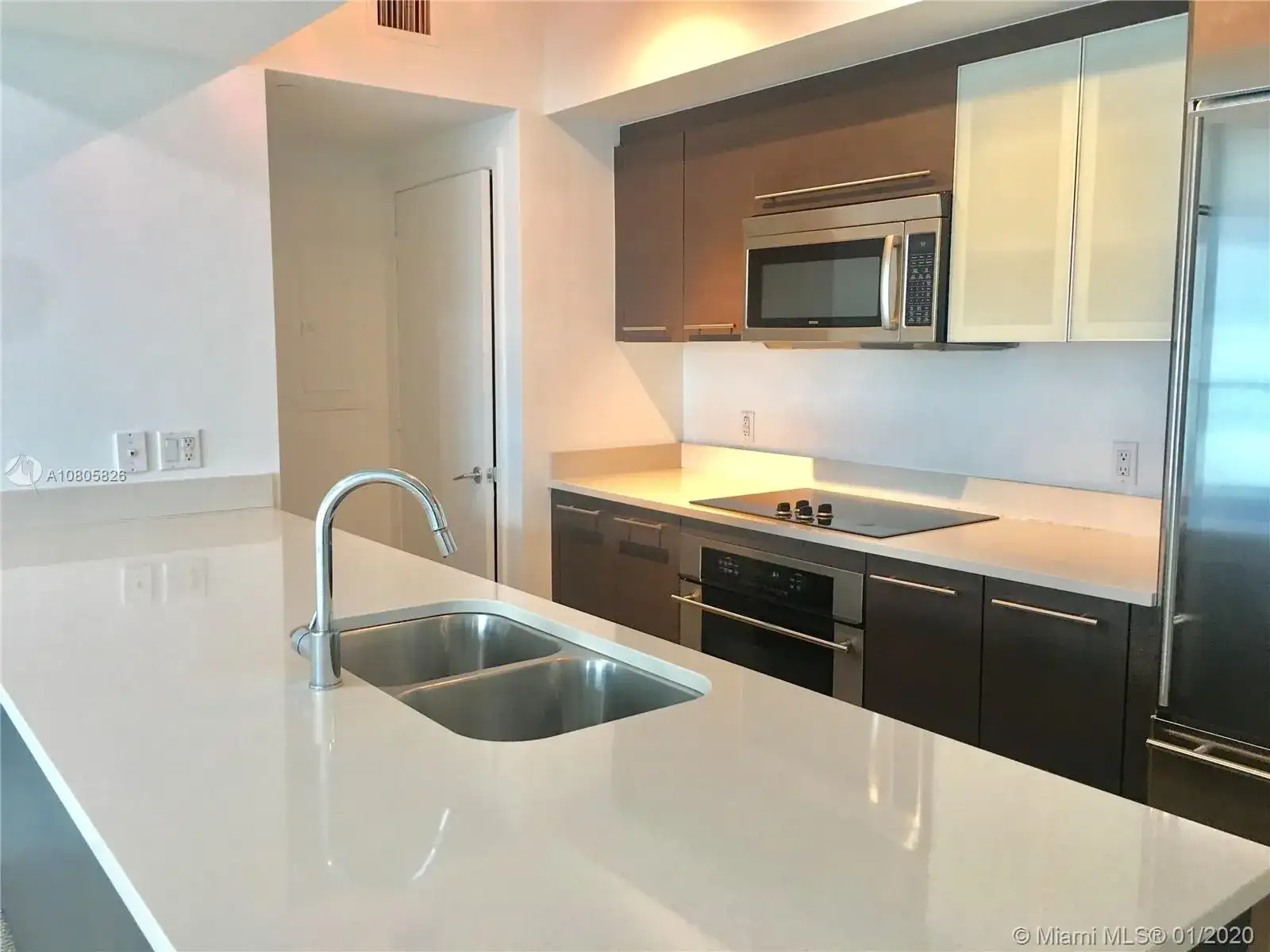 500 BRICKELL AV # 1505, Miami FL 33131 photo 3
