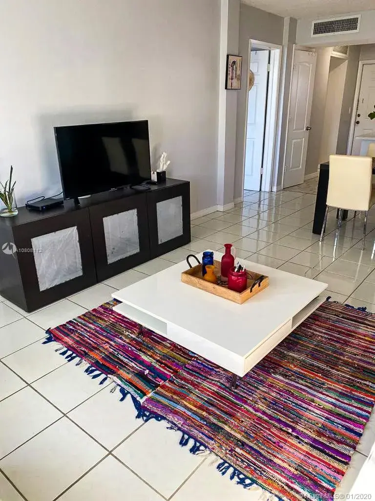 1333 E Hallandale Beach Blvd # 421, Hallandale Beach FL 33009