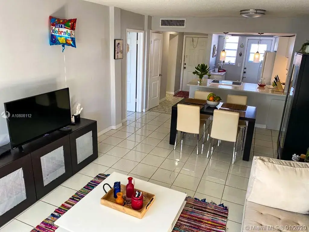 1333 E Hallandale Beach Blvd # 421, Hallandale Beach FL 33009