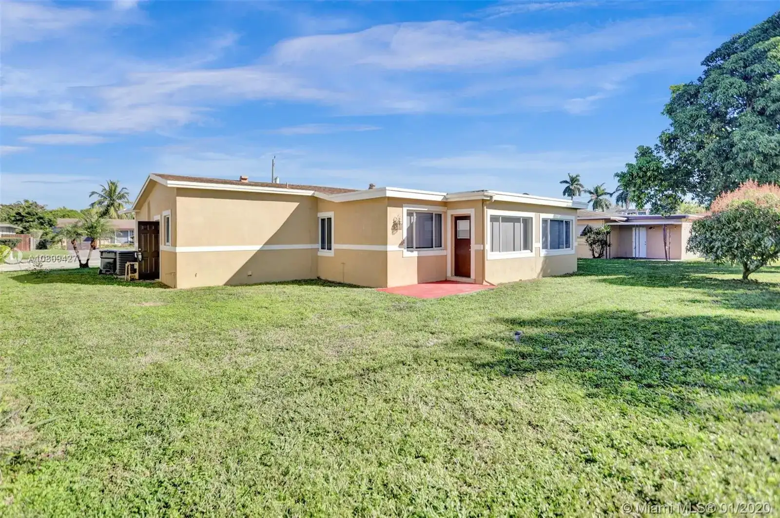 3478 NW 26th St, Lauderdale Lakes FL 33311 photo 2