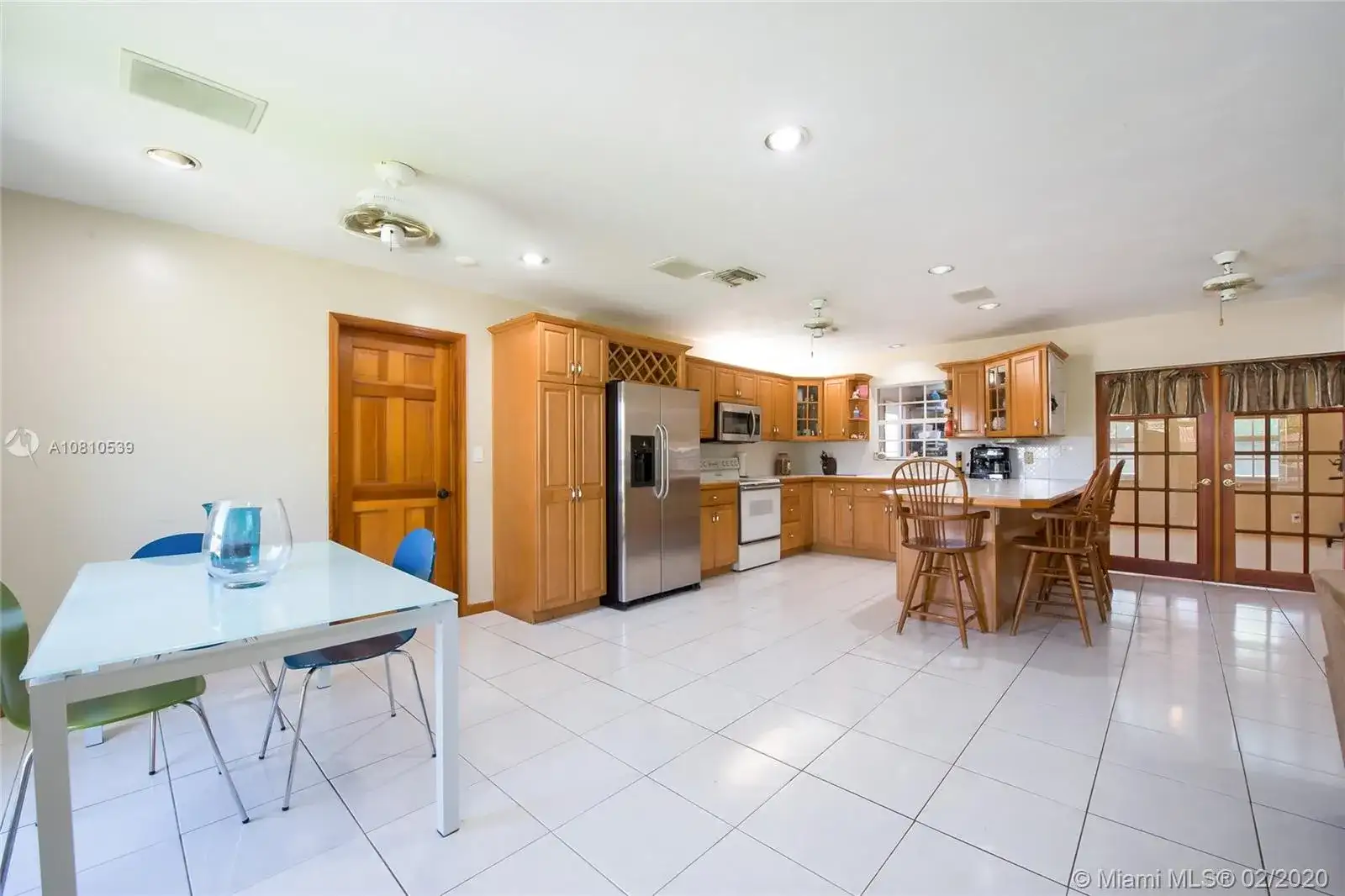 18531 SW 92nd Ct, Cutler Bay FL 33157 photo 5