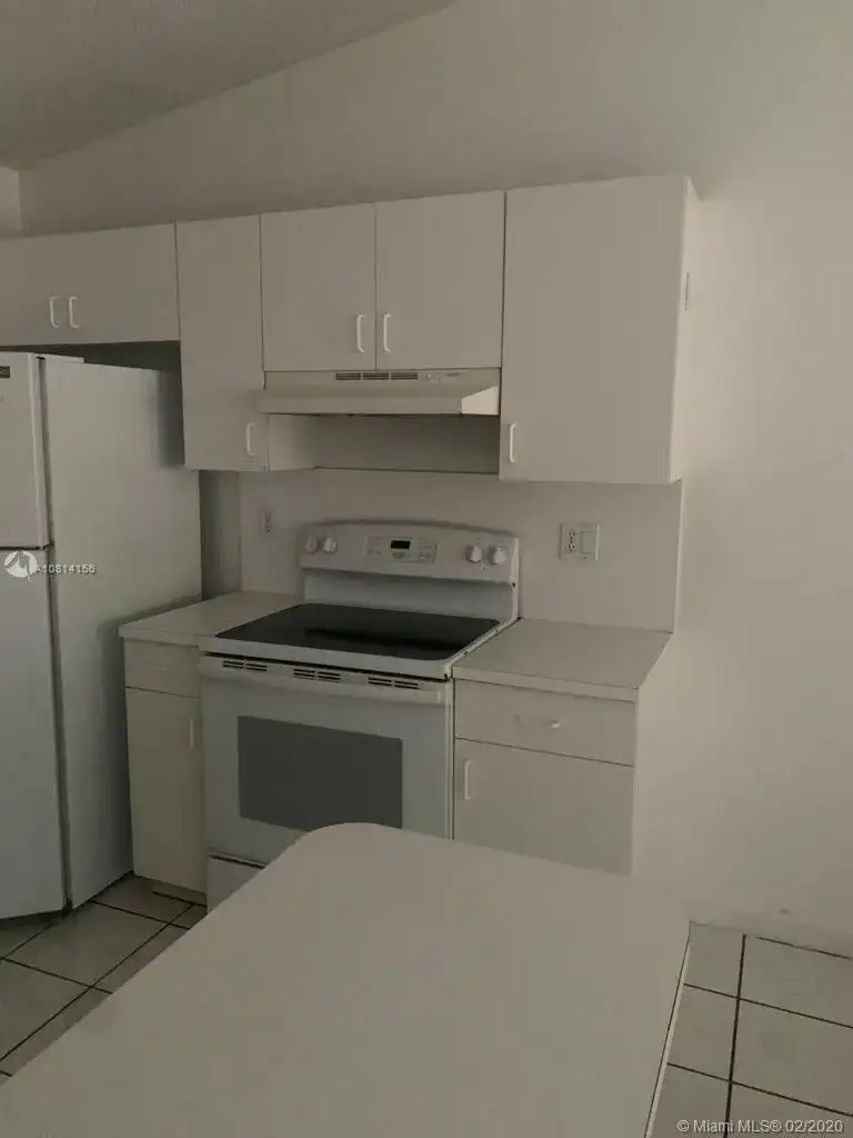 8025 Lake Dr # 204, Doral FL 33166 photo 2
