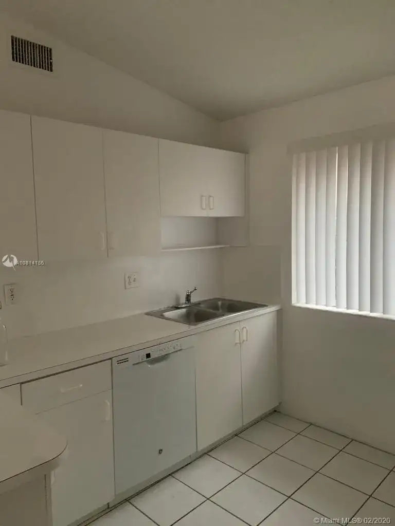 8025 Lake Dr # 204, Doral FL 33166 photo 4