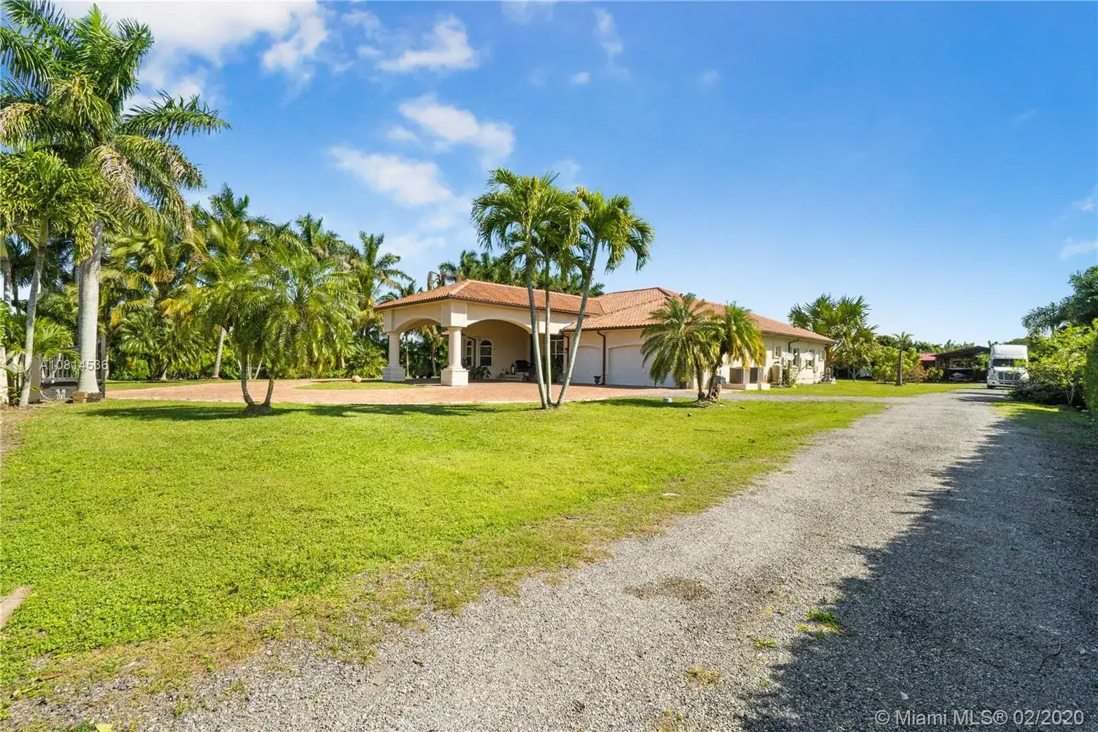 23525 SW 217th Ave, Homestead FL 33031 photo 3