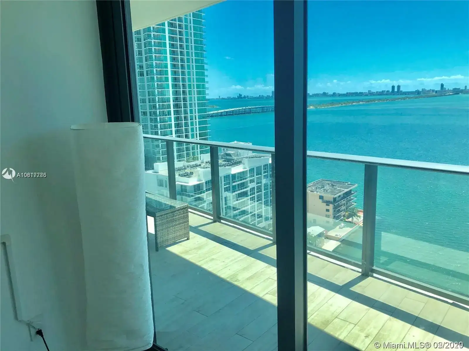 460 NE 28th St # 1907, Miami FL 33137 photo 2