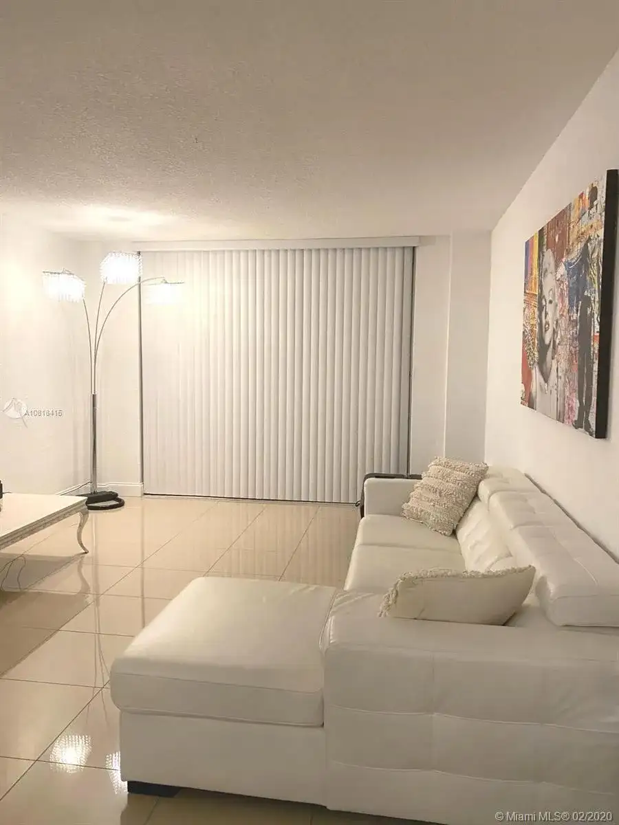 19390 Collins Ave # 123, Sunny Isles Beach FL 33160 photo 4