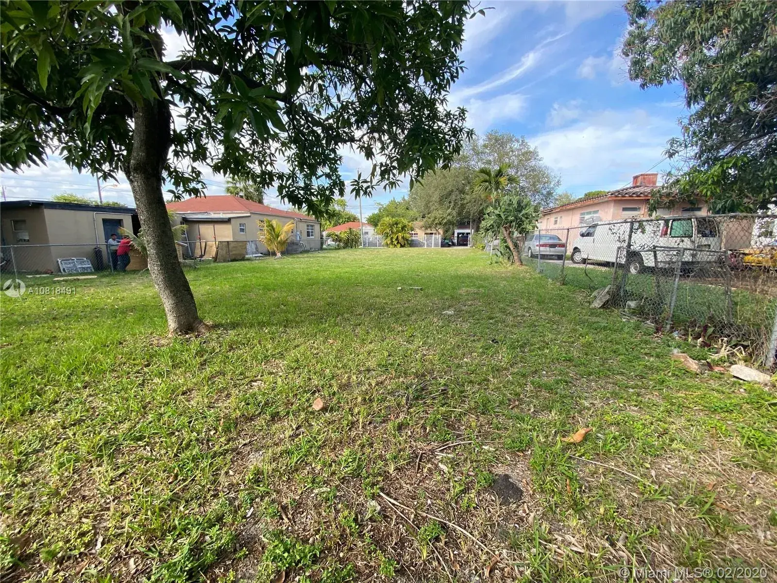 80 NW 45th St, Miami FL 33127