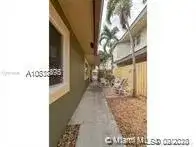 1408 NE 24th St, Wilton Manors FL 33305 photo 2