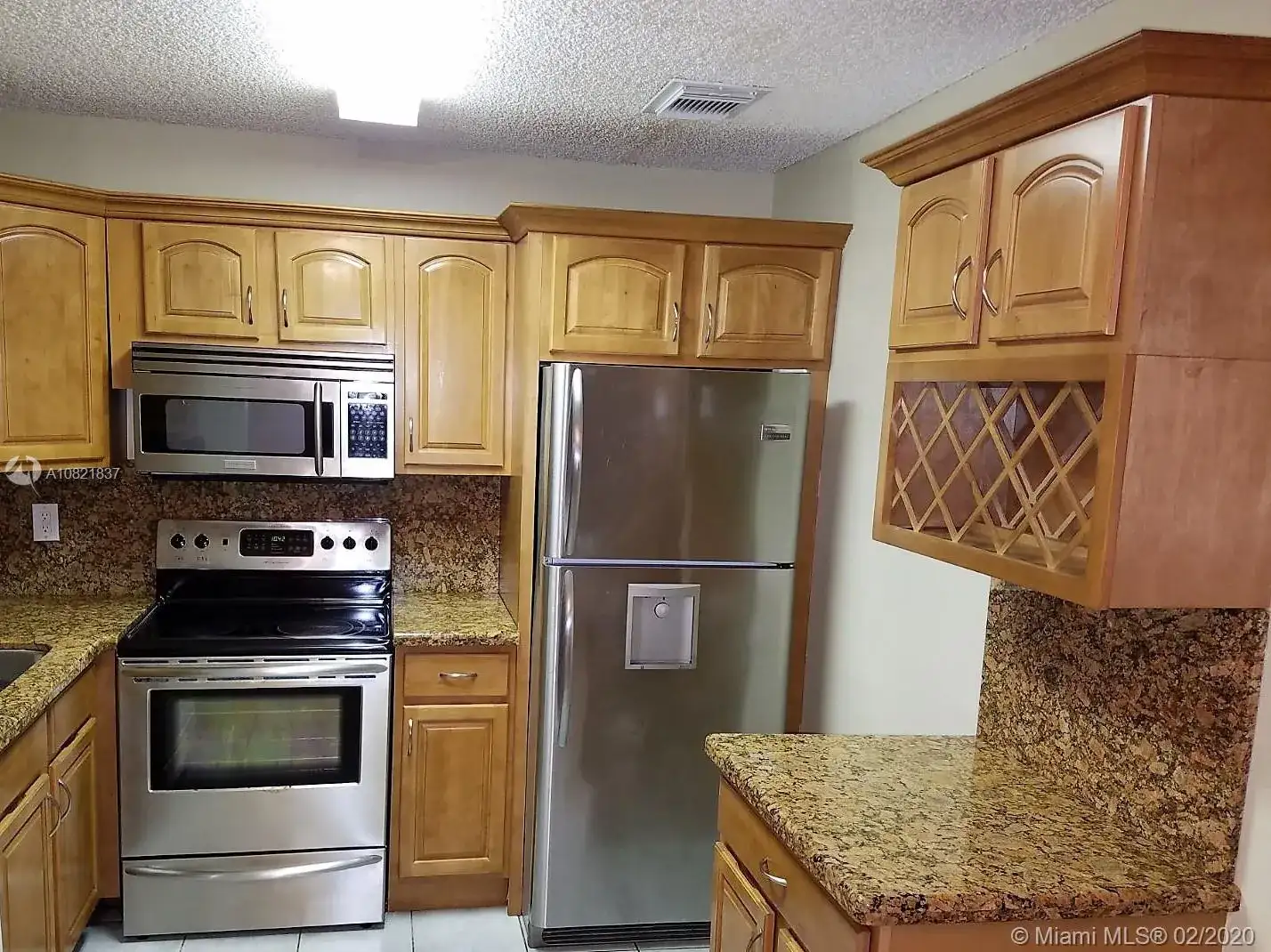 18706 SW 100th Ave # 18706, Cutler Bay FL 33157 photo 2