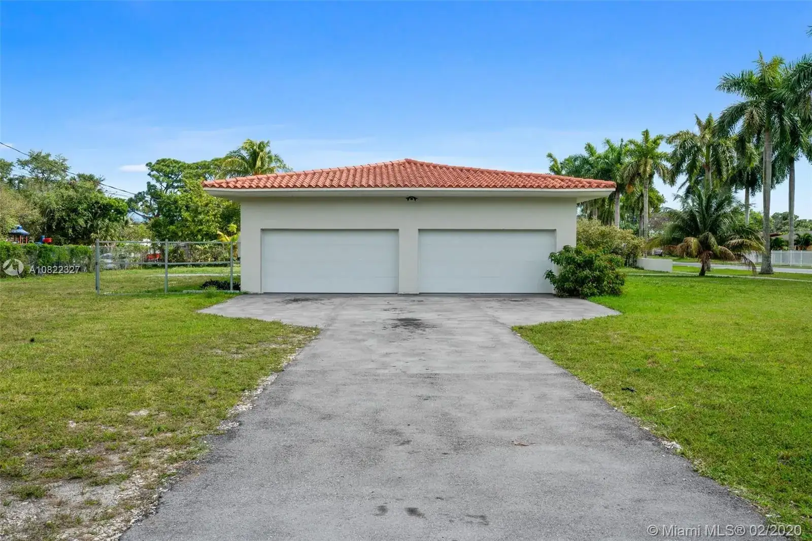 1895 NW 175th St, Miami Gardens FL 33056 photo 3