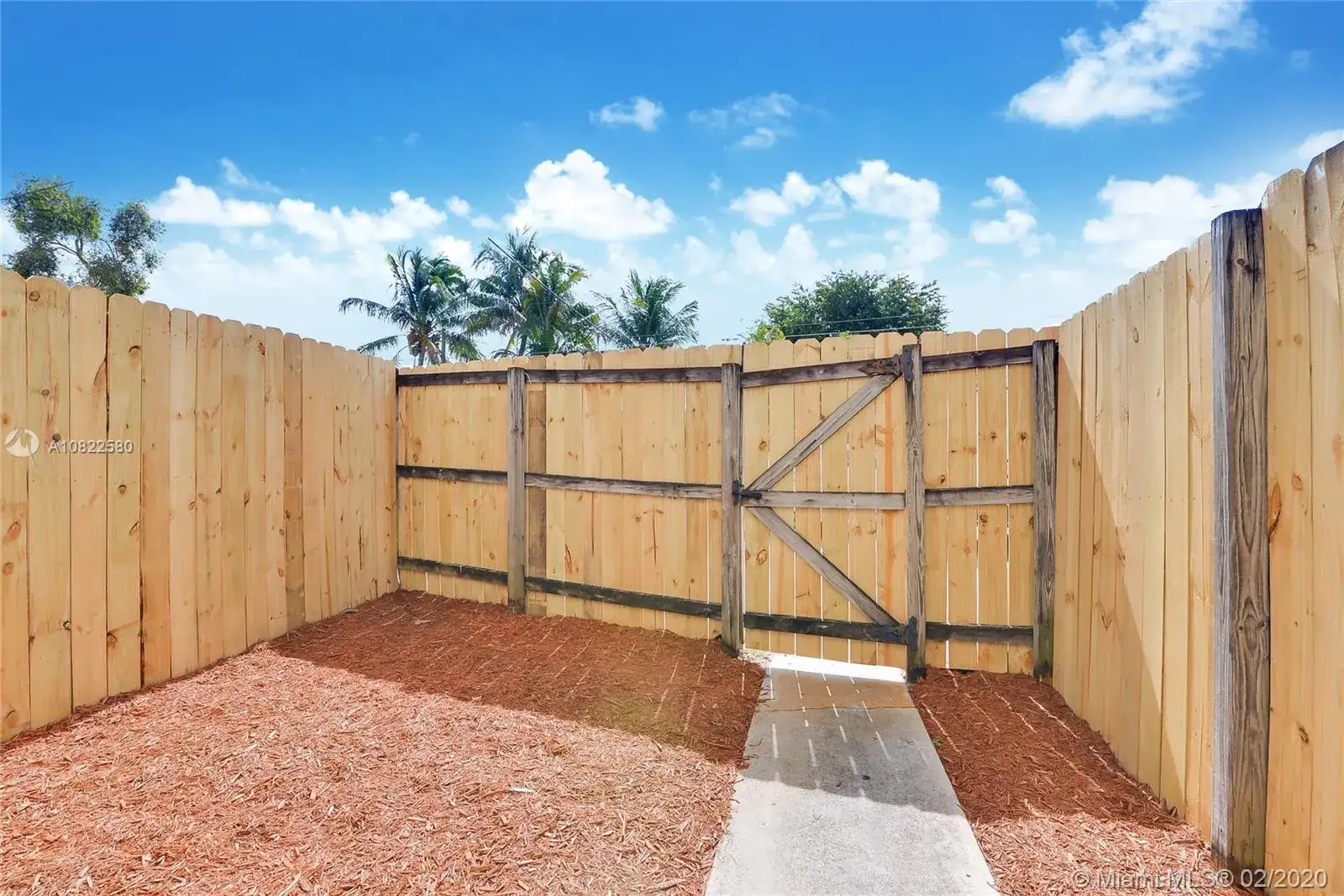 4668 NW 9th Dr # 4668, Plantation FL 33317 photo 3