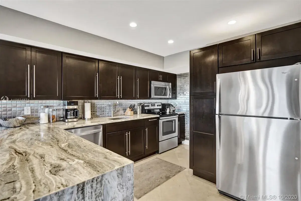 300 Diplomat Pkwy # 705, Hallandale Beach FL 33009