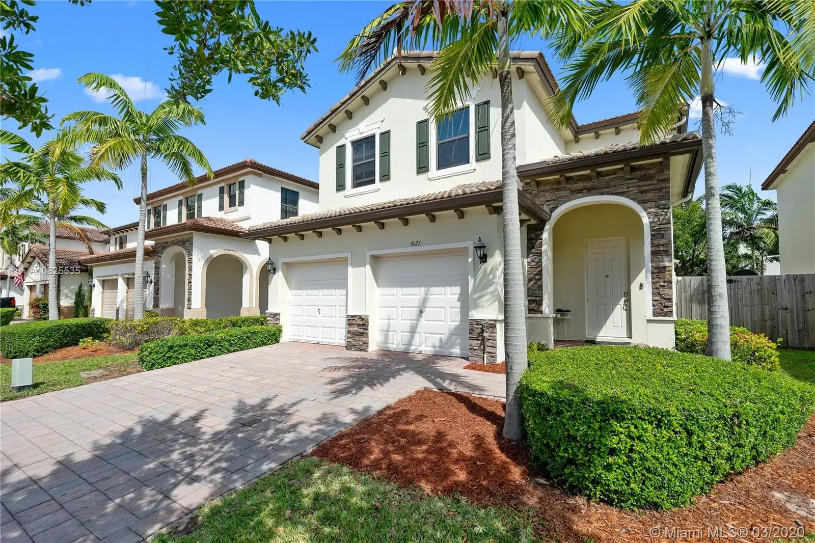 9121 SW 227th Ln, Cutler Bay FL 33190 photo 2
