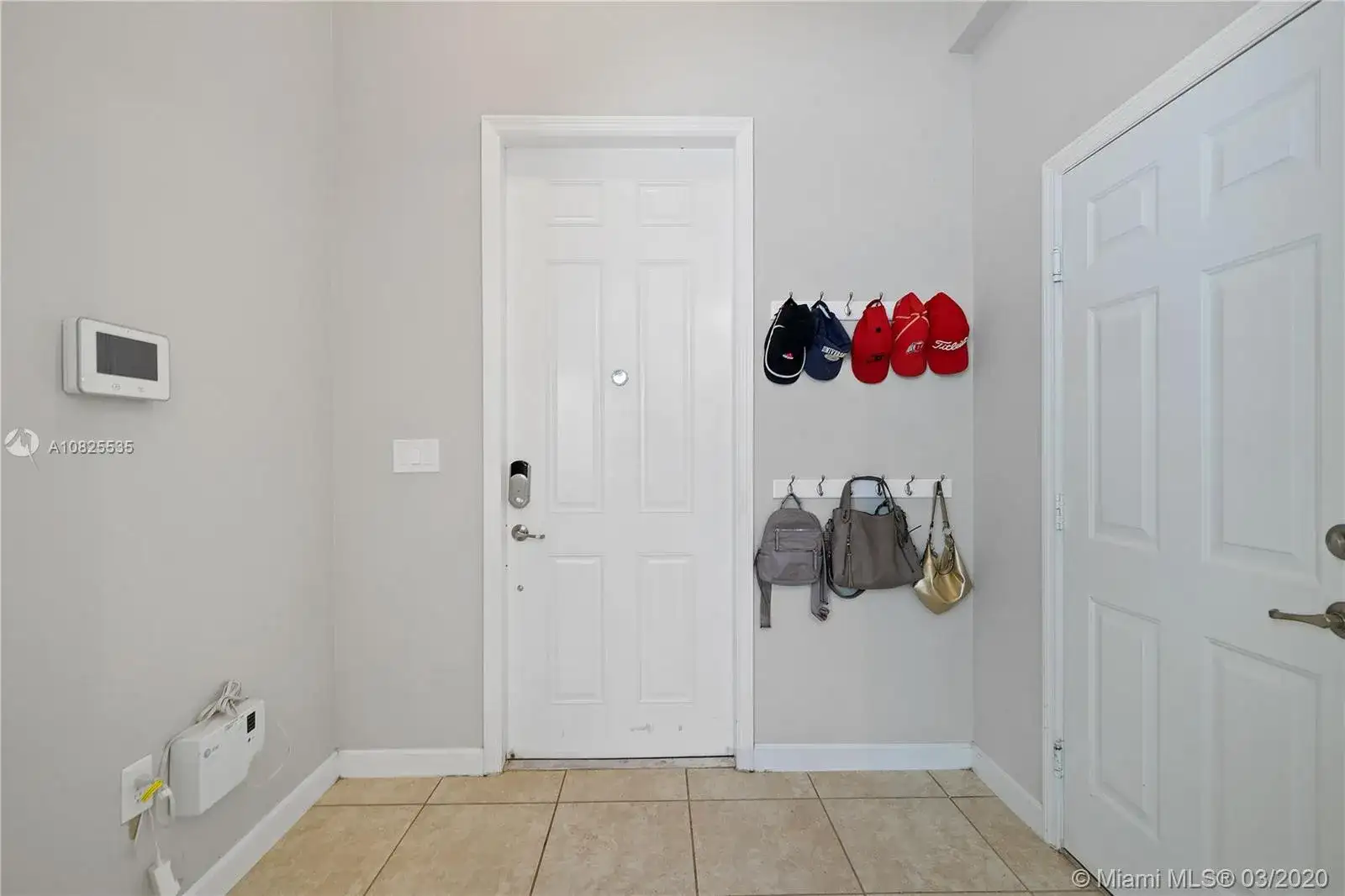 9121 SW 227th Ln, Cutler Bay FL 33190 photo 3