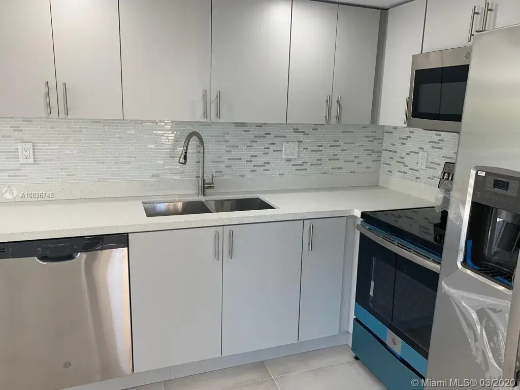 17890 W Dixie Hwy # 307, North Miami Beach FL 33160
