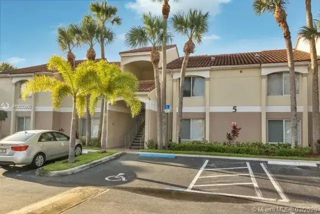 815 W Boynton Beach Blvd # 103, Boynton Beach FL 33426 photo 2