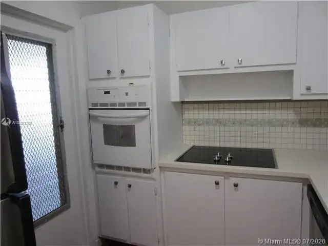 9700 E BAY HARBOR DR # 204, Bay Harbor Islands FL 33154 photo 3