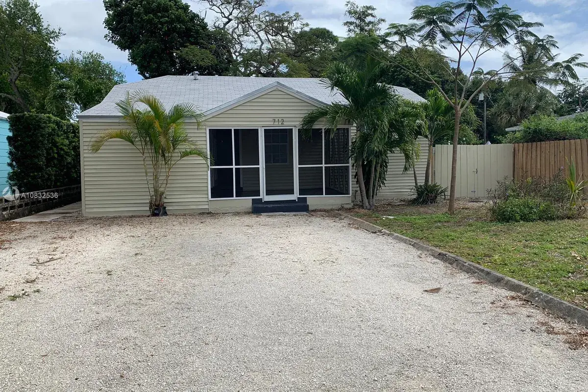 712 SW 8th Ave # A, Fort Lauderdale FL 33315