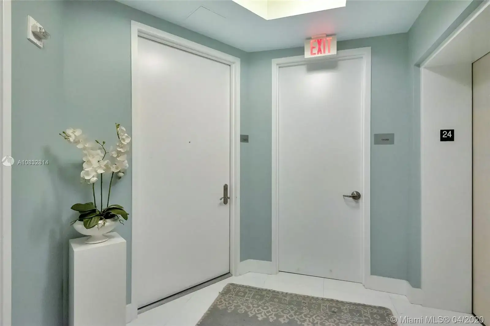 15901 Collins Ave # 2405, Sunny Isles Beach FL 33160 photo 5