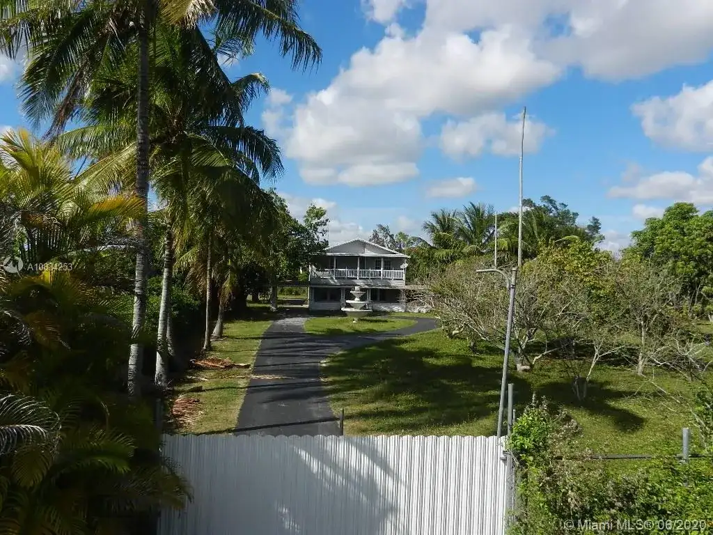 17201 SW 296th St, Homestead FL 33030 photo 3