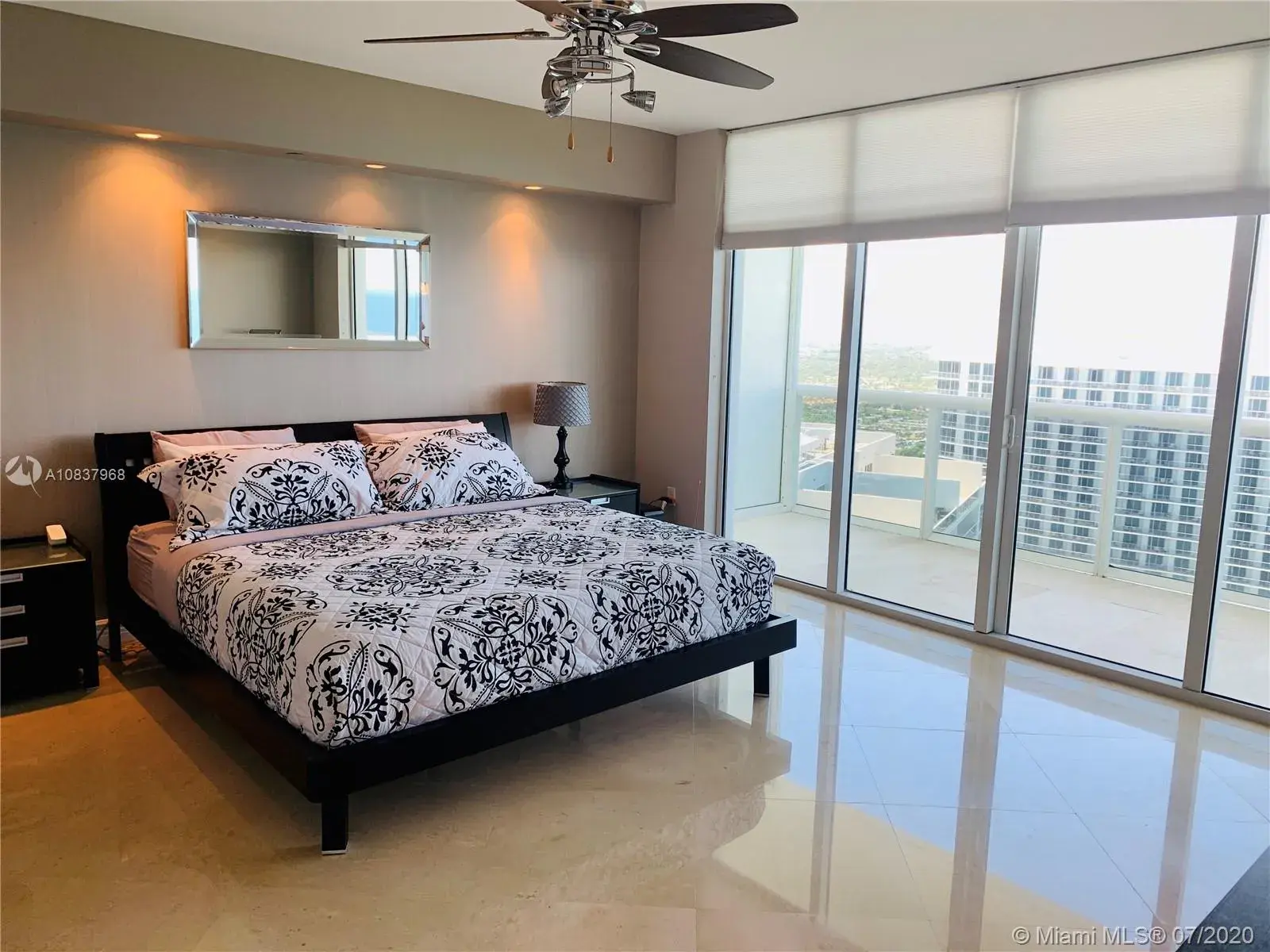 1830 S Ocean Dr # 5001, Hallandale Beach FL 33009