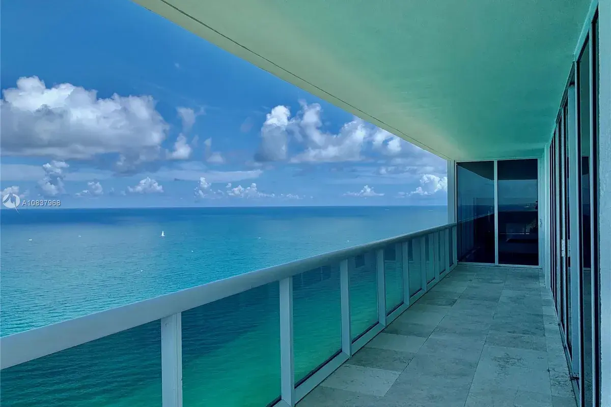 1830 S Ocean Dr # 5001, Hallandale Beach FL 33009