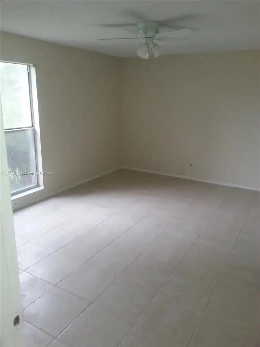 8411 Lagos De Campo Blvd # 303U, Tamarac FL 33321 photo 4