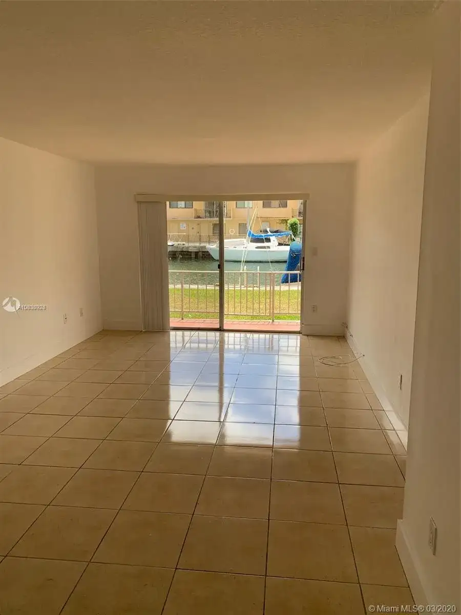 3522 NE 171st St # 103, North Miami Beach FL 33160 photo 3