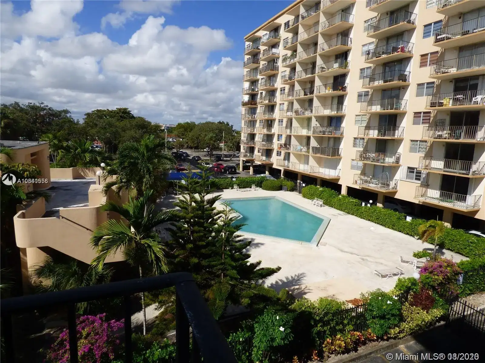 12500 NE 15th Ave # 405, North Miami FL 33161 photo 2