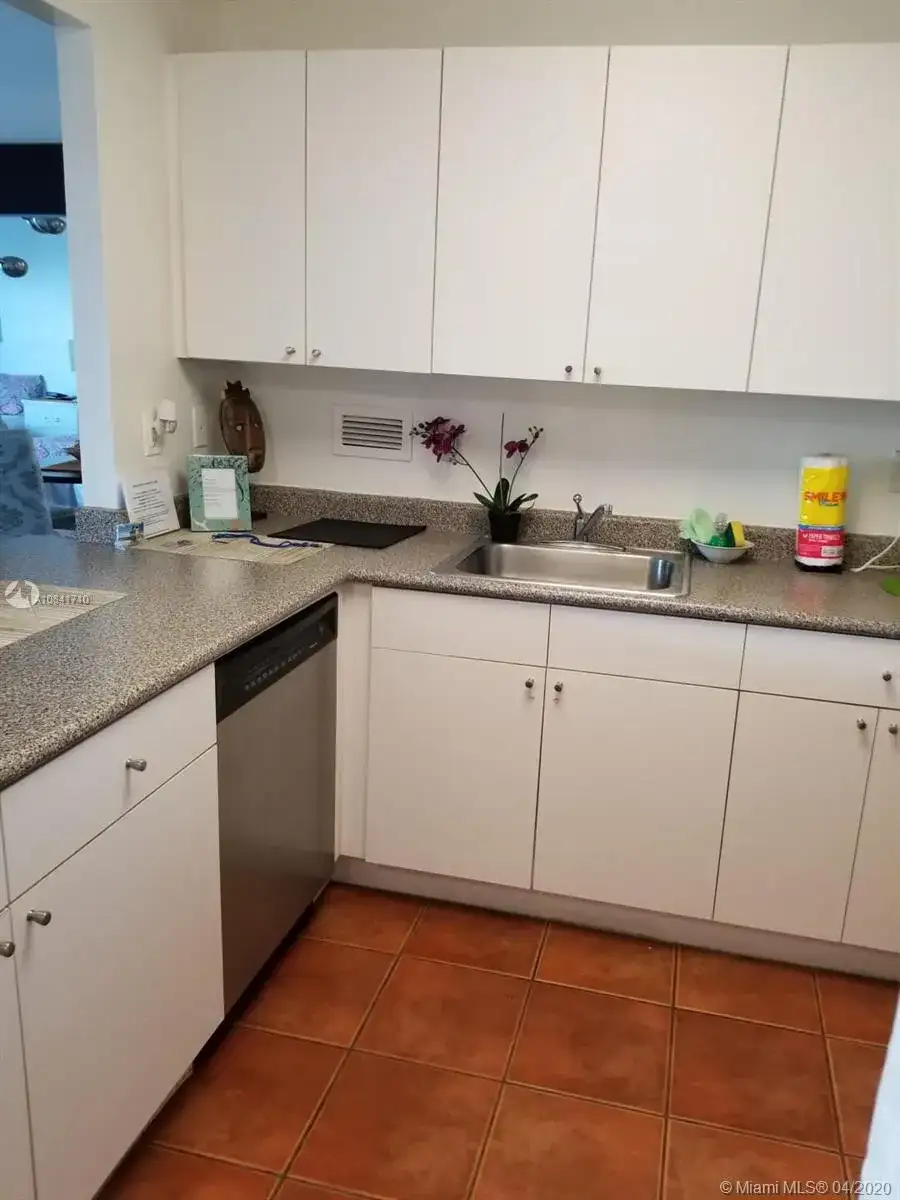 2301 Collins Ave # 429, Miami Beach FL 33139 photo 2