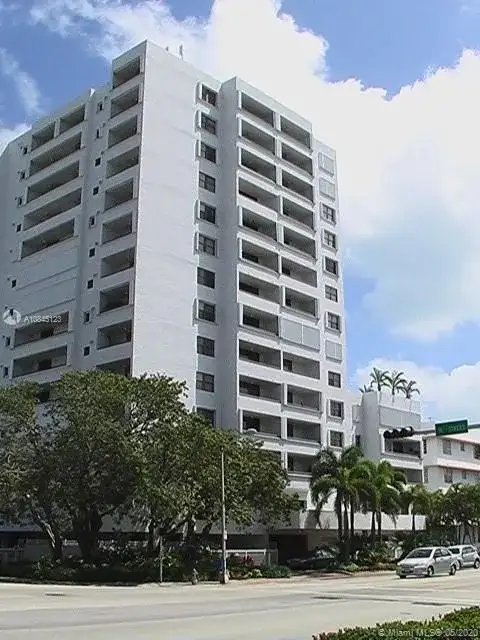 1775 Washington Ave # 5D, Miami Beach FL 33139 photo 2
