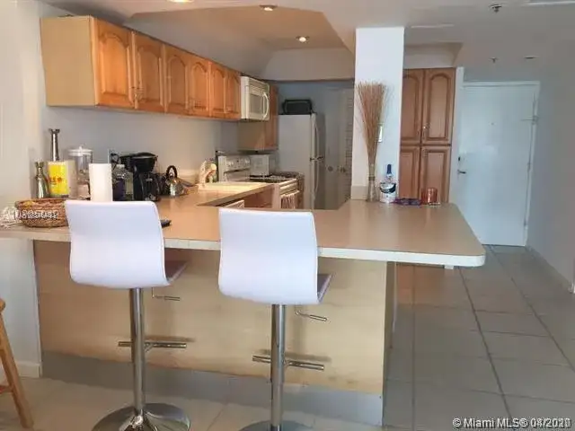 100 Lincoln Rd # 1039, Miami Beach FL 33139 photo 5