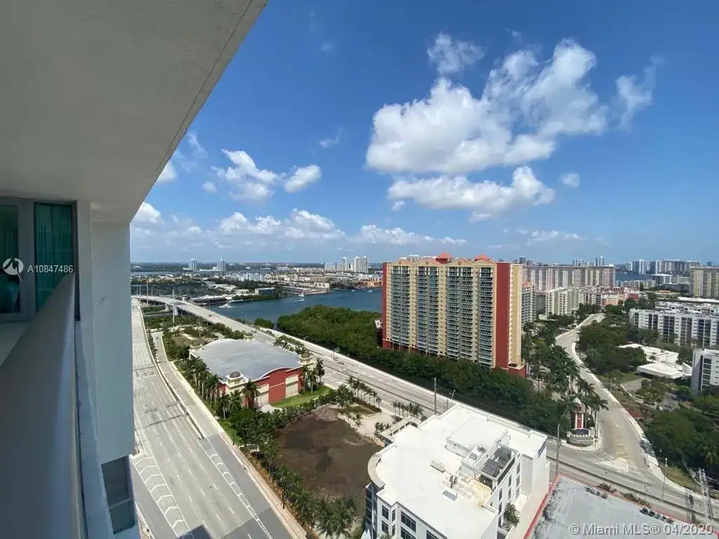 330 Sunny Isles Blvd # 2407, Sunny Isles Beach FL 33160 photo 3