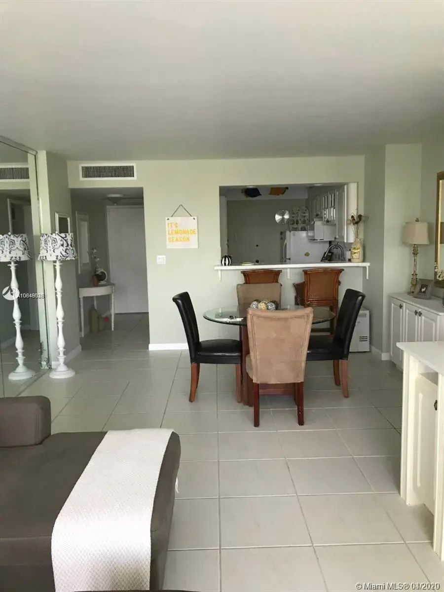 3140 S Ocean Dr # 1703, Hallandale Beach FL 33009