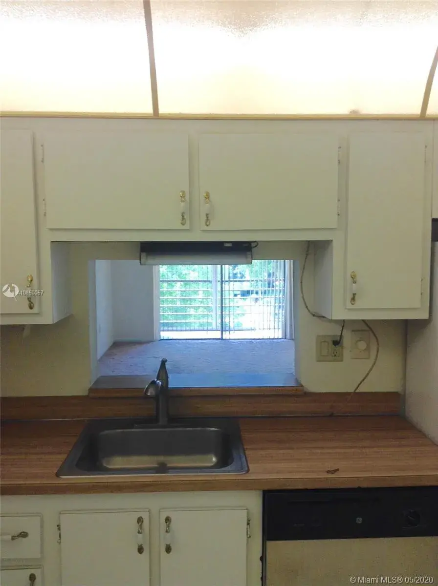 1800 SW 81st Ave # 1408, North Lauderdale FL 33068