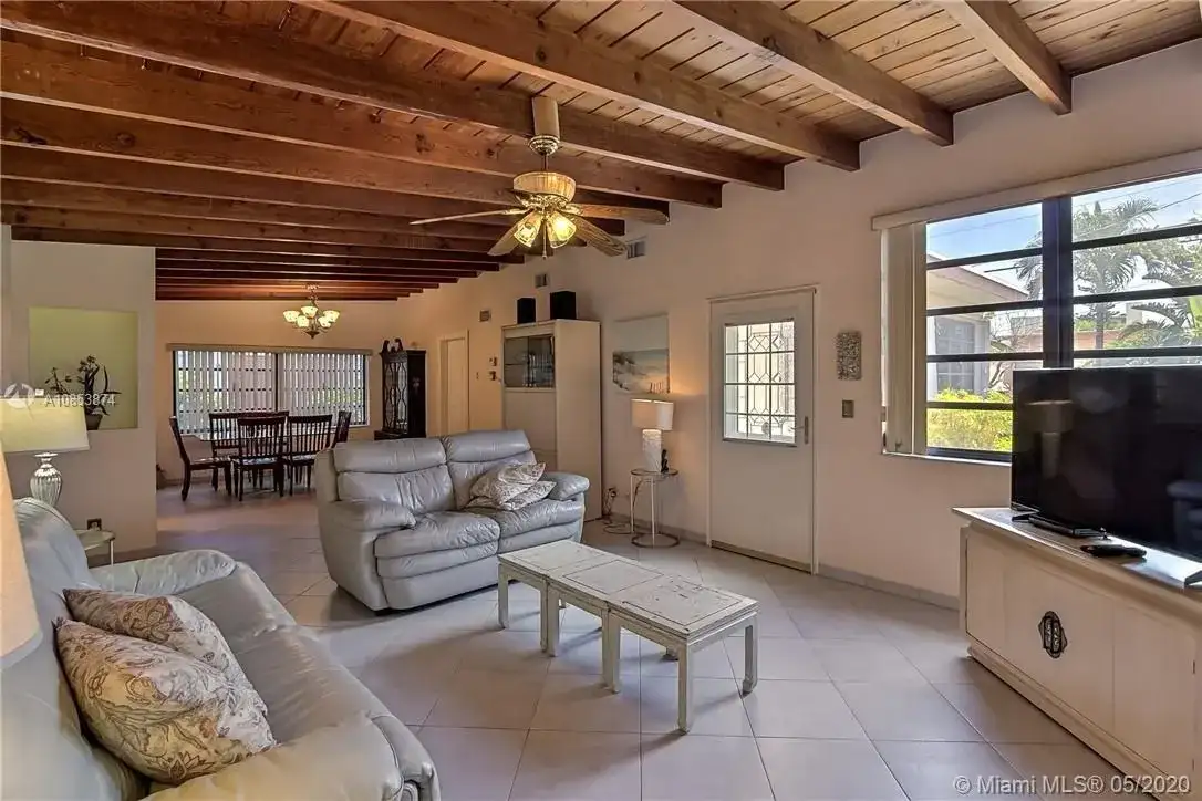4628 Bougainvilla Dr, Lauderdale By The Sea FL 33308 photo 4