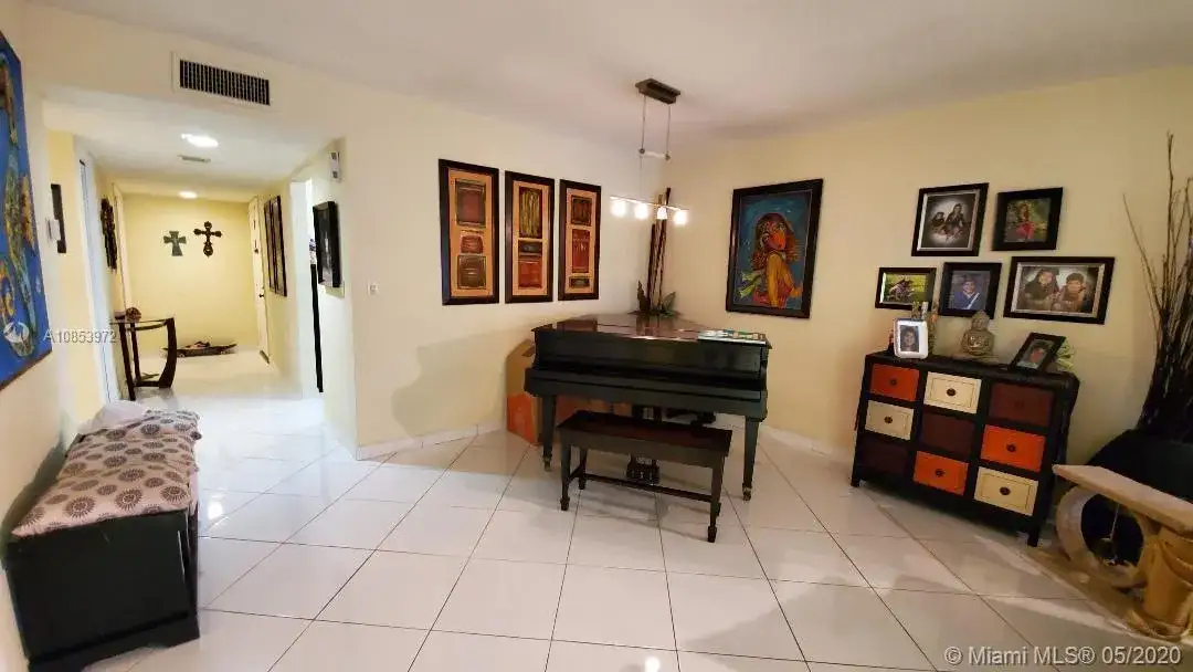327 Lakeview Dr # 103, Weston FL 33326 photo 4