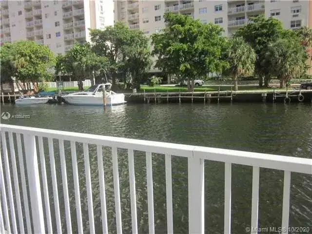 500 Bayview Dr # 21, Sunny Isles Beach FL 33160 photo 5
