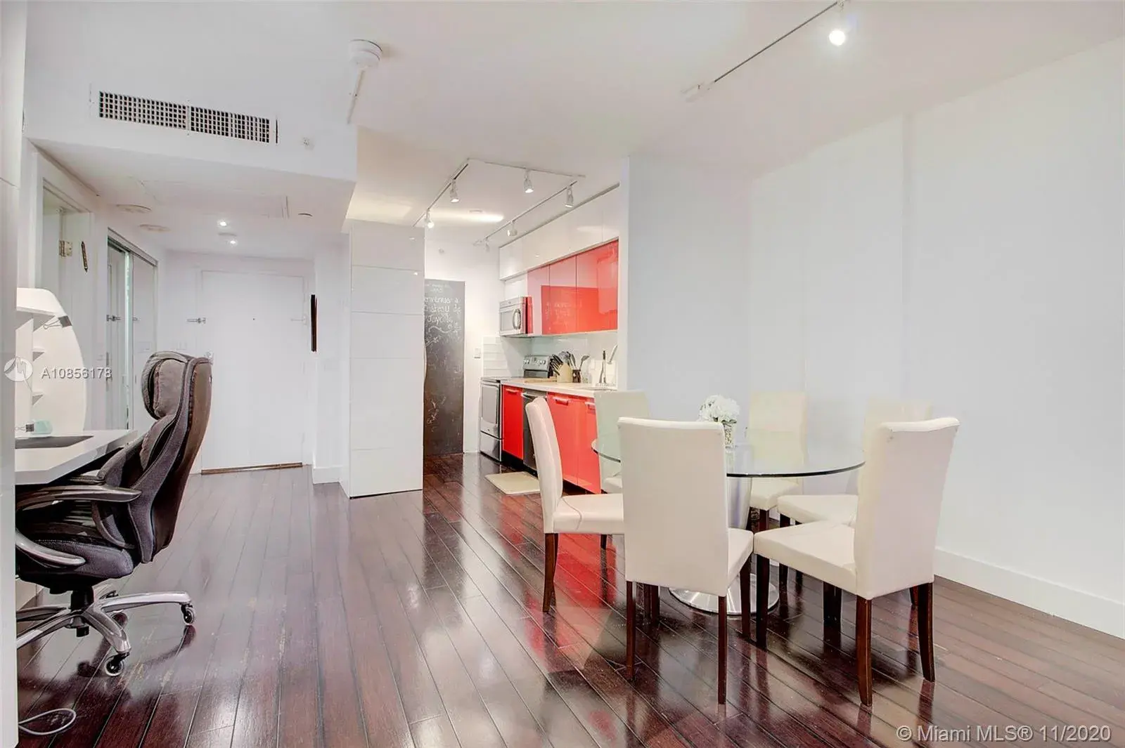 100 Lincoln Rd # 1514, Miami Beach FL 33139
