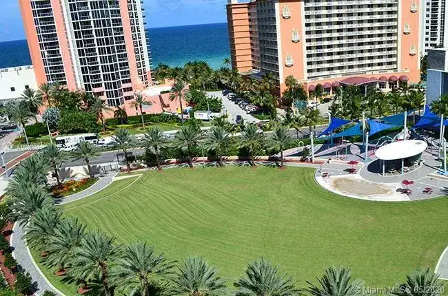 19370 Collins Ave # 1121, Sunny Isles Beach FL 33160 photo 2