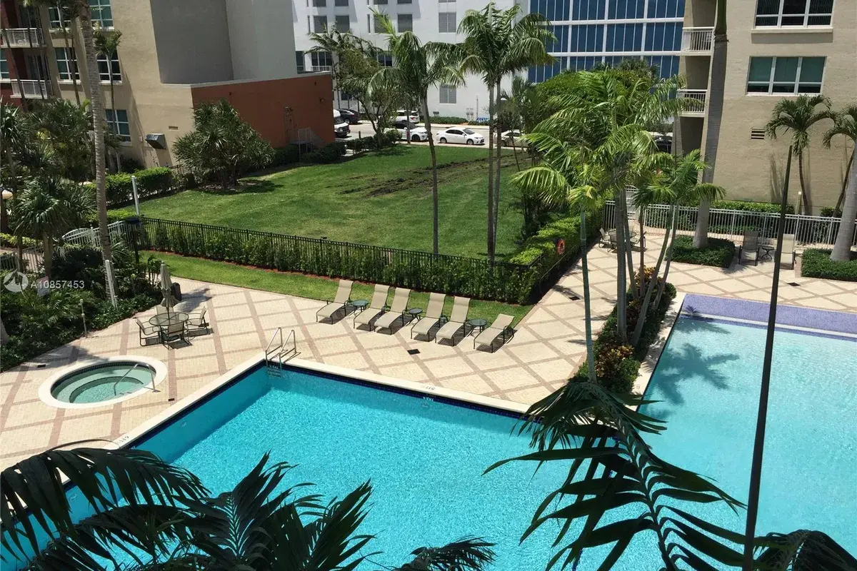2000 N Bayshore Dr # 303, Miami FL 33137
