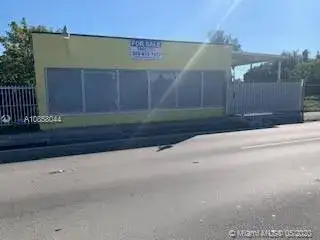 7025 NW 7th Ave, Miami FL 33150 photo 4